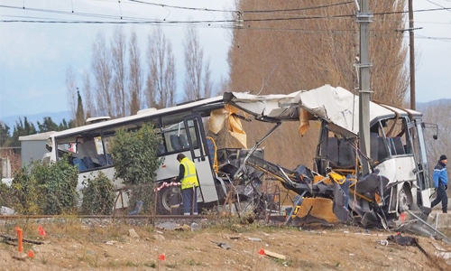 Four Children Dead and Twenty Injured After School Bus and Train Collide