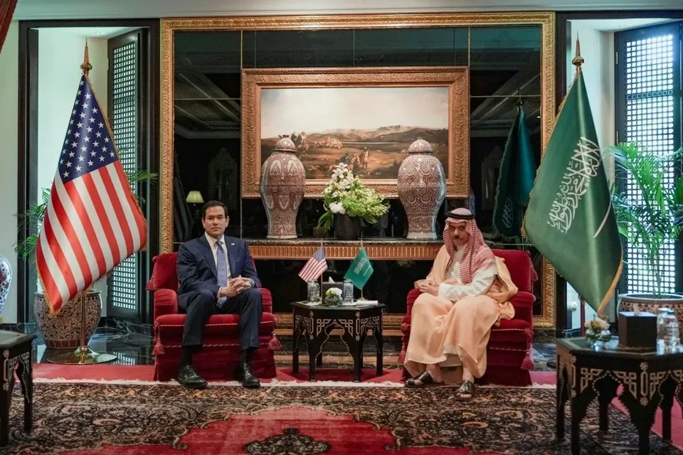 وزير الخارجية السعودي يصل إلى واشنطن لإجراء محادثات مع روبيو
