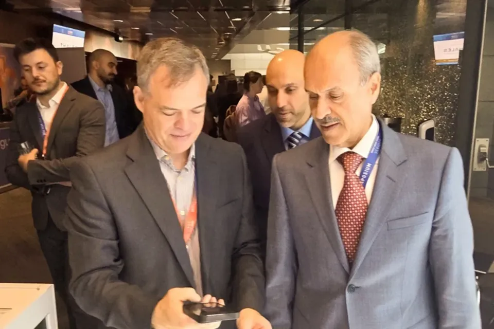 المملكة تستعرض تقنيات الذكاء الاصطناعي والممرات الذكية لتعزيز الرقابة على حدود المطار