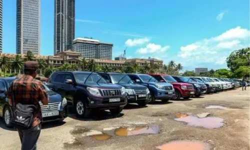 التخلي عن سيارات حكومية مع تولي زعيم يساري السلطة في سريلانكا