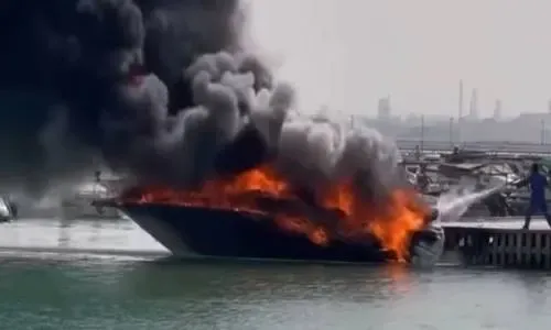 وفاة مسنة في حريق قارب بسترة