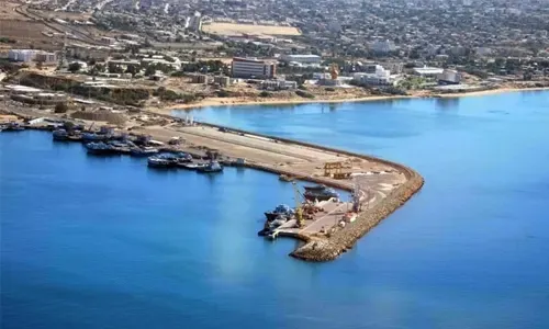 سفير الهند: بلادنا أوقفت استيراد النفط الإيراني