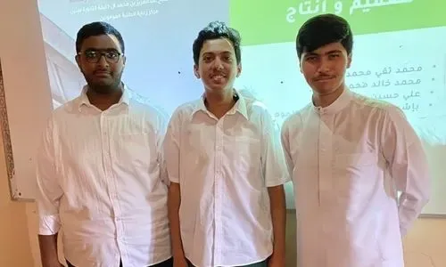 ثلاثة طلاب يقترحون أساليب جديدة لـ "بحرين أكثر نظافة"