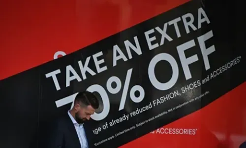 ‘Golden age’ of Australian economy fades as dark clouds loom