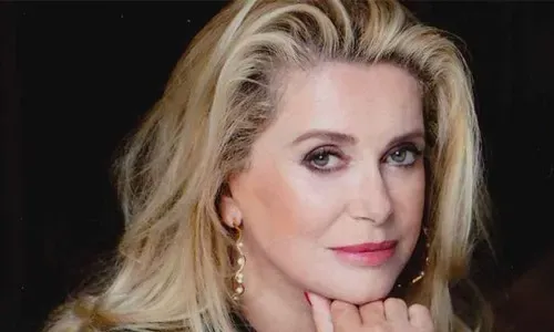 مهرجان دبي السينمائي الدولي يكرم كاثرين دينوف