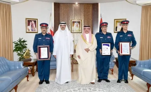 وزير الداخلية يشيد باستخدام التقنيات الحديثة