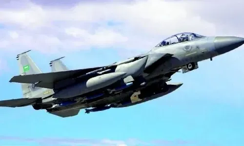 التحالف بقيادة السعودية يستهدف مواقع عسكرية للحوثيين بضربات جوية عقب هجوم أبوظبي