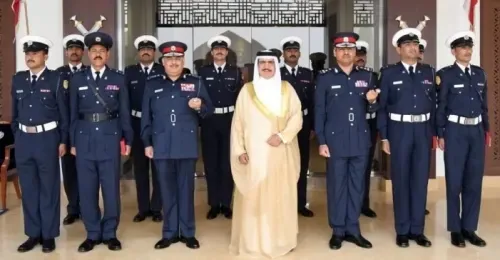 وزير الداخلية يكرم فريق شرطة البحرين لفوزه ببطولة المشي العسكري (Pace Sticking)