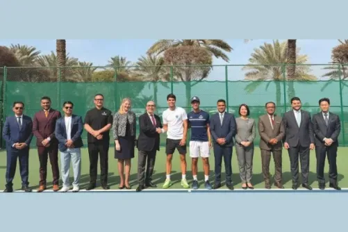كارلوس ألكاراز يضفي طاقة البطولات على فندق الريتز-كارلتون، البحرين