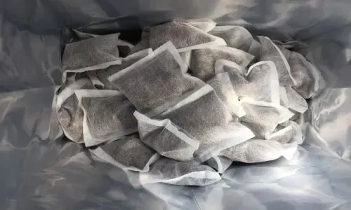 بحريني يستخدم أكياس القهوة في محاولة لتهريب الحشيش