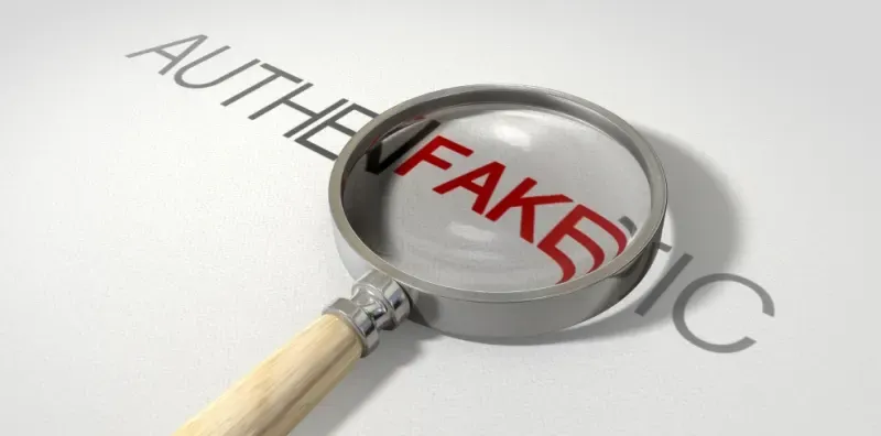ضبط ثلاثة متاجر لبيعها منتجات مقلدة
