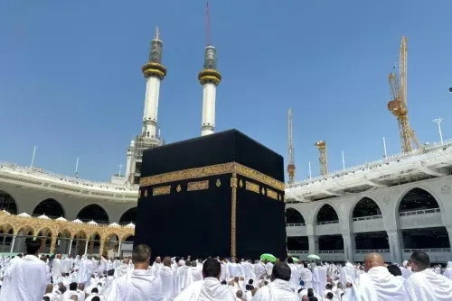 اللجنة العليا تفتح باب اختيار حملات الحج لموسم 1447هـ: من 2 إلى 9 نوفمبر 2025