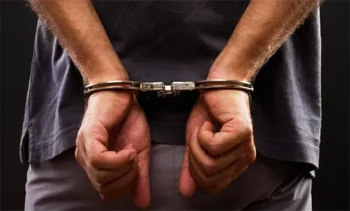 Indian barber jailed for groping teenager in Dubai