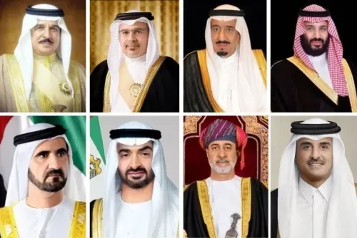 سيل من التهاني