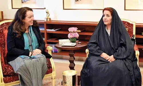 دور أكبر للمرأة في الحياة العامة