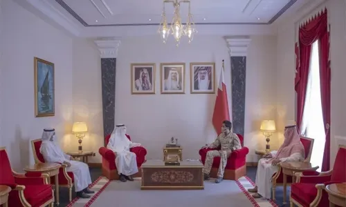 سمو الشيخ ناصر بن حمد يستقبل سفيري مملكة البحرين لدى الصين وفرنسا