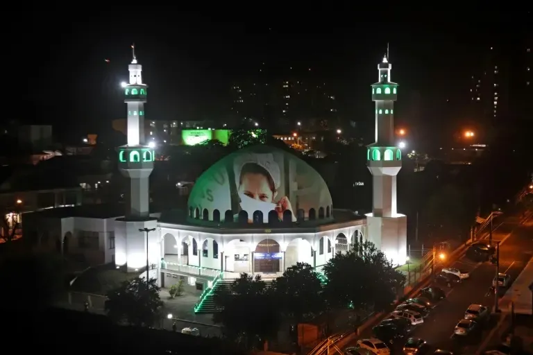 Ramadan begins with unprecedented virus lockdowns