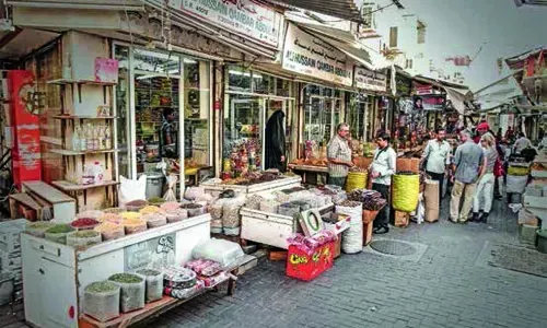 سوق المنامة القديم يشهد عملية تطوير شاملة