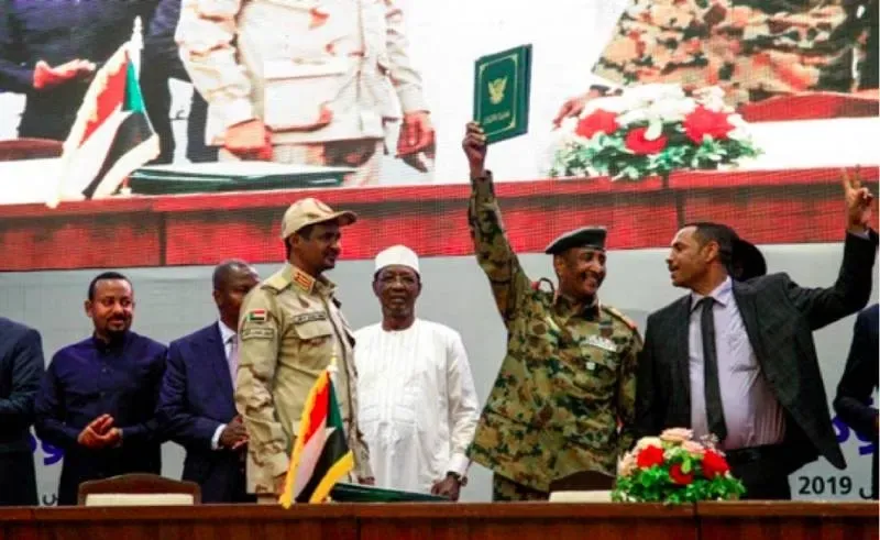 توقيع اتفاق المرحلة الانتقالية في السودان