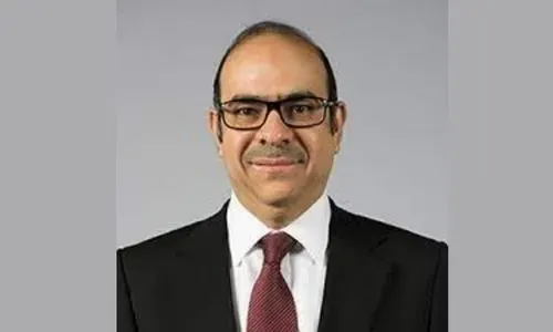 Legal Affairs Minister stresses Bahraini woman’s role