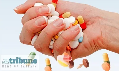 آسيوي اشترى 3000 حبة مخدرة "لعلاج الصداع فقط"