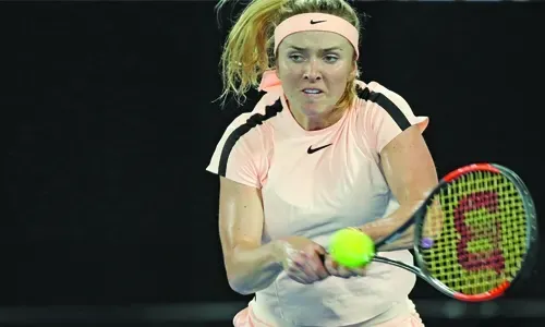 Svitolina races past Allertova