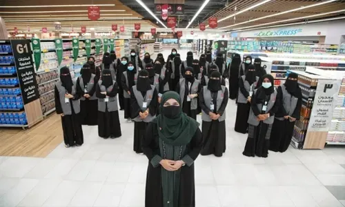 لولو تفتتح أول متجر تديره نساء بالكامل في المملكة العربية السعودية