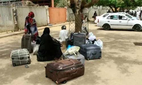 المسافرون عالقون مع دخول الإضراب في السودان يومه الثاني