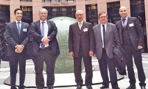 الوزير يلتقي بنائب فرنسي