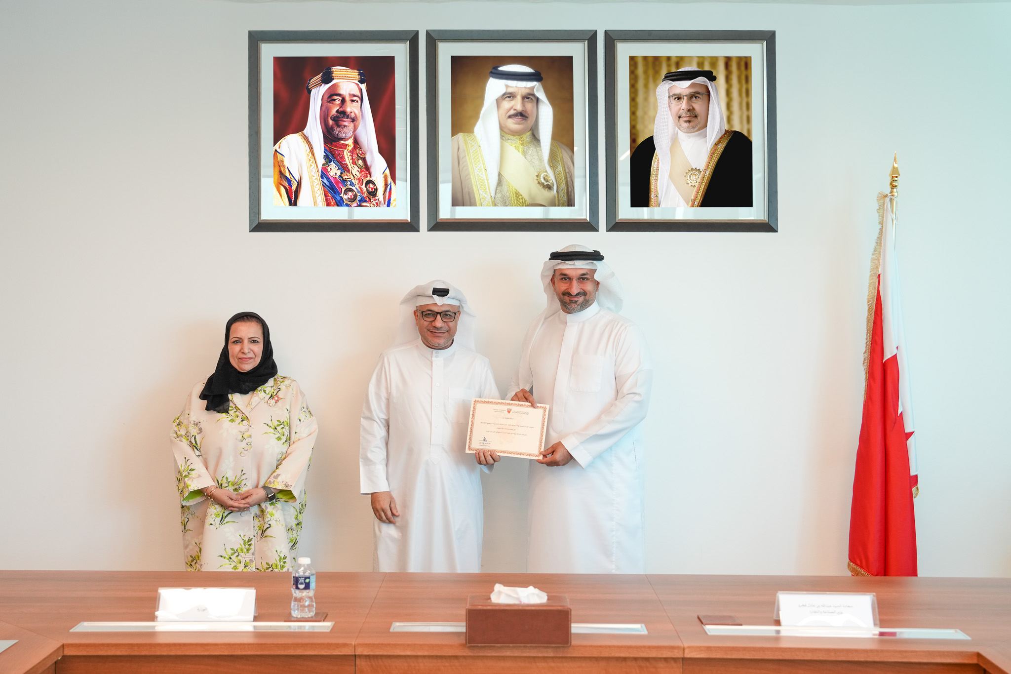 article-image