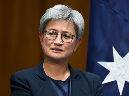 Australia FM says China agrees to collaborate on jet fuel exports