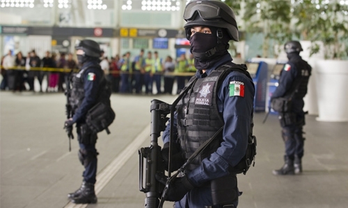14 suspects killed in shootout with Mexico police 14 suspects killed in shootout with Mexico police