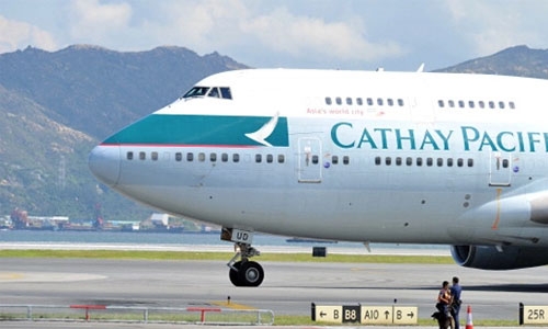 Troubled Cathay loses HK$2.05 billion in first half 2017