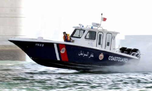Bahrain Coast GUards arrest two fishing using bottom trawl nets
