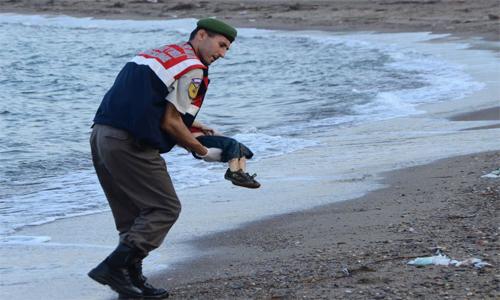 Drowned Aylan's family to be admitted to Canada
