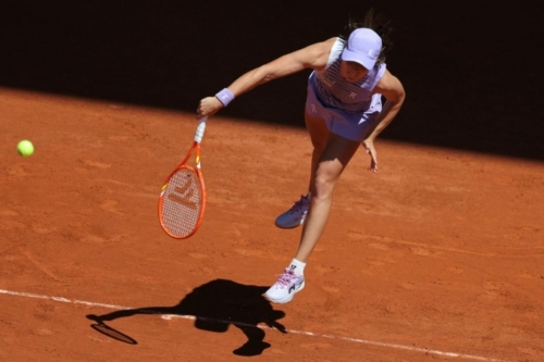 Swiatek, Svitolina cruise into French Open third round Swiatek, Svitolina cruise into French Open third round