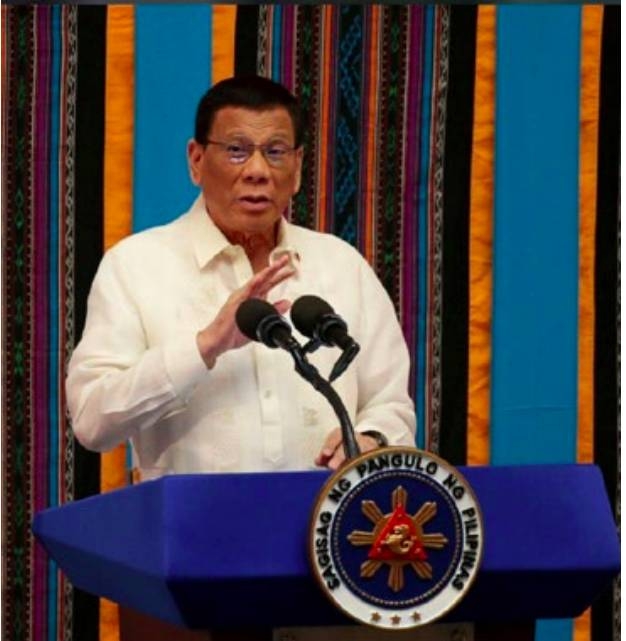 Duterte says Xi offering gas deal if case ignored