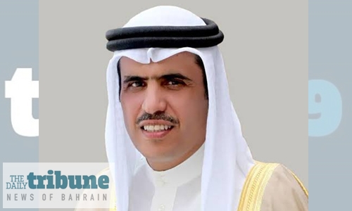 Minister hails Al Ayam role