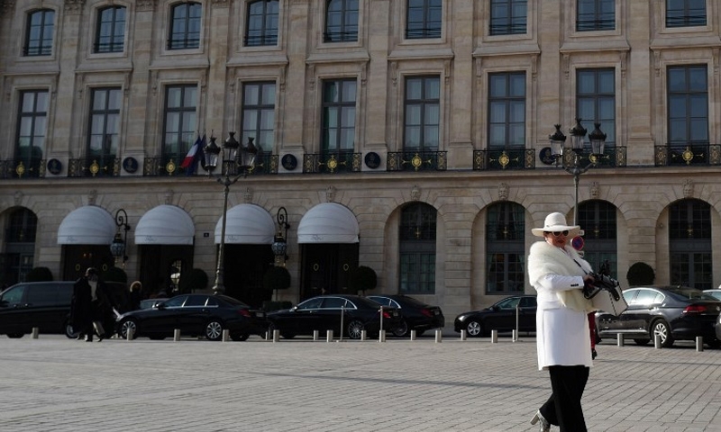 Saudi royal says jewels stolen at Paris Ritz Hotel