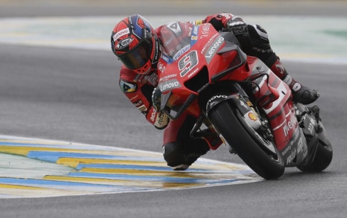 Rain-man Petrucci wins French MotoGP, Quartararo retains championship lead