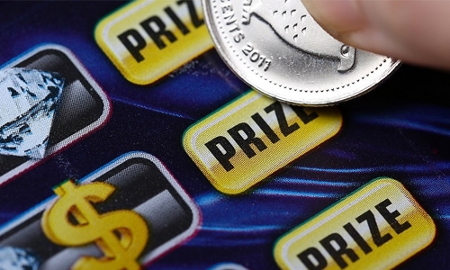 Woman wins lottery during divorce Woman wins lottery during divorce