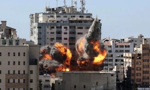 Israeli airstrike destroys Gaza building that houses media outlets