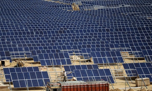 Solar power price slump casts shadow on India's green future Solar power price slump casts shadow on India's green future