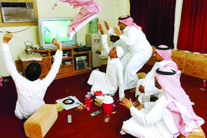 Saudi confiscates 8,000 bootlegging devices ahead of FIFA World Cup 
