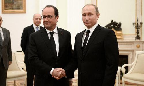 France and Russia agree to 'coordinate' strikes against IS