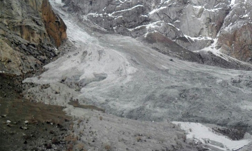Nine killed in Pakistan avalanche