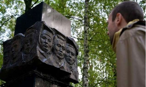 Russia uses Nazi photos to find Stalin-era mass graves