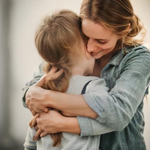 Husband jailed for refusing to hand over two daughters