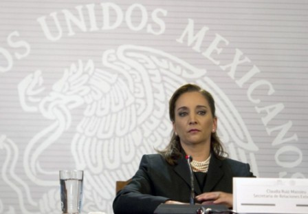 Mexico FM heads to Cairo for answers on tourist killings