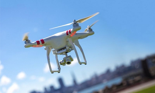 Drone disrupts air traffic into Newark